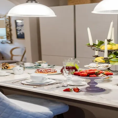Panoramic Living In The Heart Of Apartment *